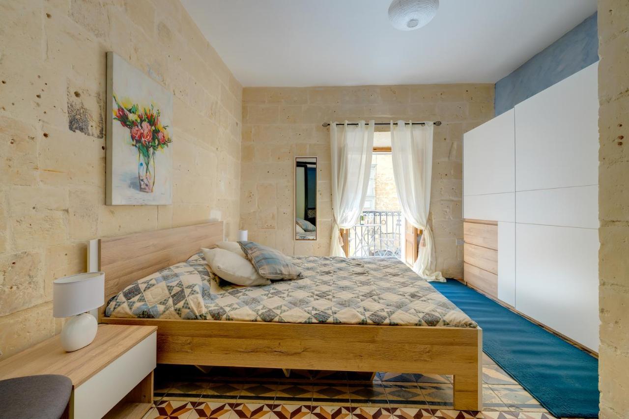 Central And Cosy 2Br Apartment In Валета Екстериор снимка